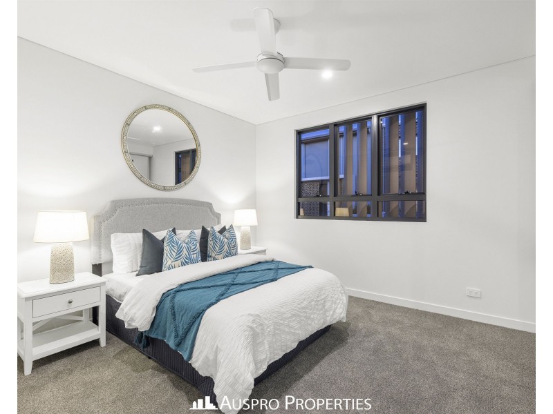 577 Warrigal Road, Eight Mile Plains QLD 4113