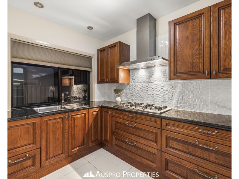 55 Hawthorn Circuit, Stretton QLD 4116