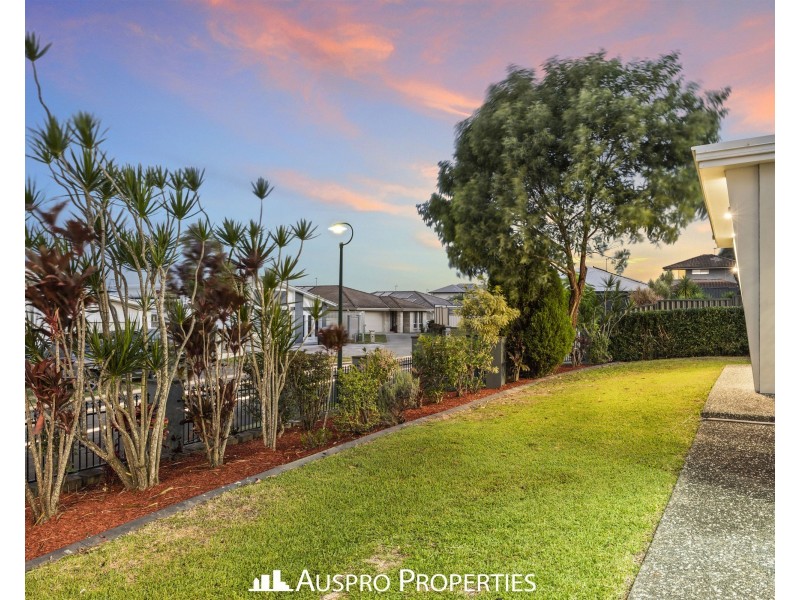 27 Maryland Drive, Regents Park QLD 4118