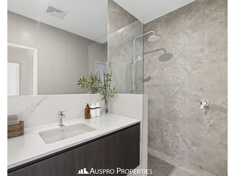 3/72 Palladium Boulevard, Hope Island QLD 4212