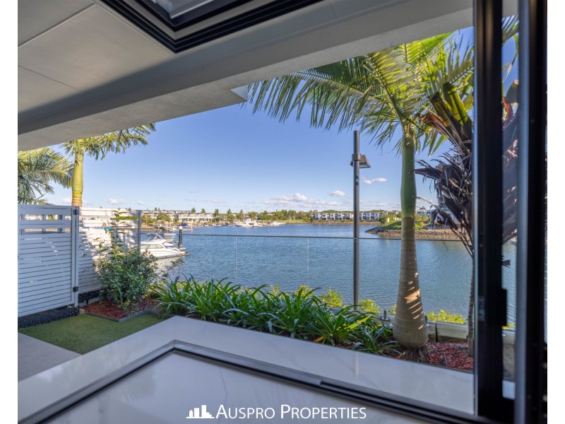 3/72 Palladium Boulevard, Hope Island QLD 4212