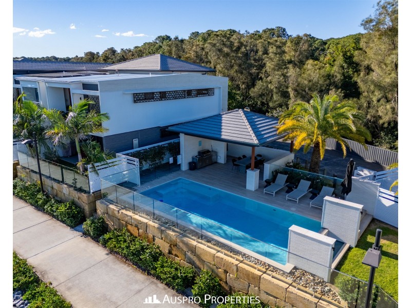 3/72 Palladium Boulevard, Hope Island QLD 4212