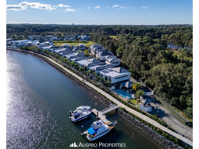 3/72 Palladium Boulevard, Hope Island QLD 4212