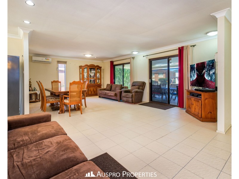 50 Greenmeadow Rd, Mansfield QLD 4122