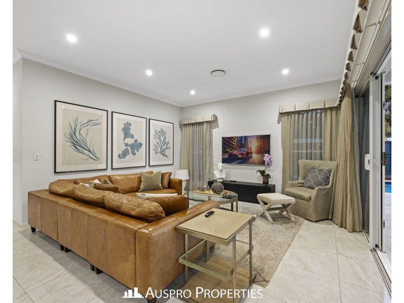 112 Hawthorn Circuit, Stretton QLD 4116