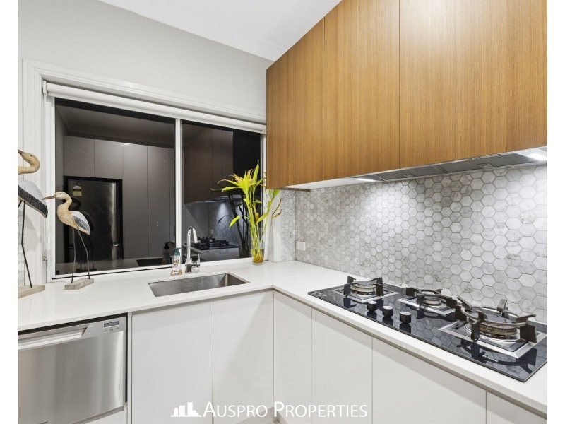 112 Hawthorn Circuit, Stretton QLD 4116