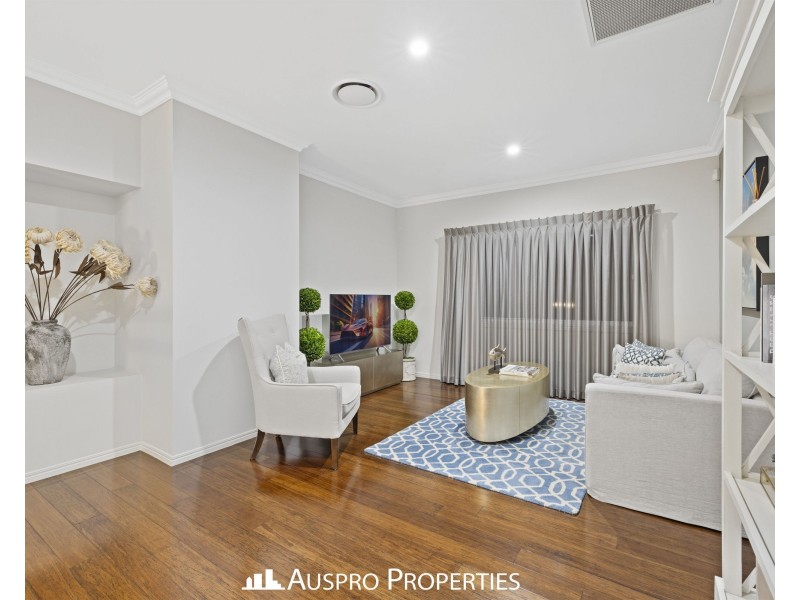 112 Hawthorn Circuit, Stretton QLD 4116