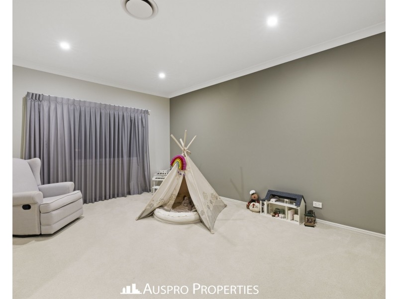 112 Hawthorn Circuit, Stretton QLD 4116