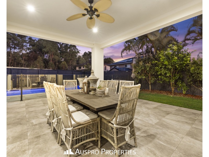 112 Hawthorn Circuit, Stretton QLD 4116