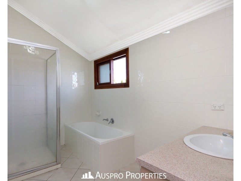 61 Deshon Street, Woolloongabba QLD 4102