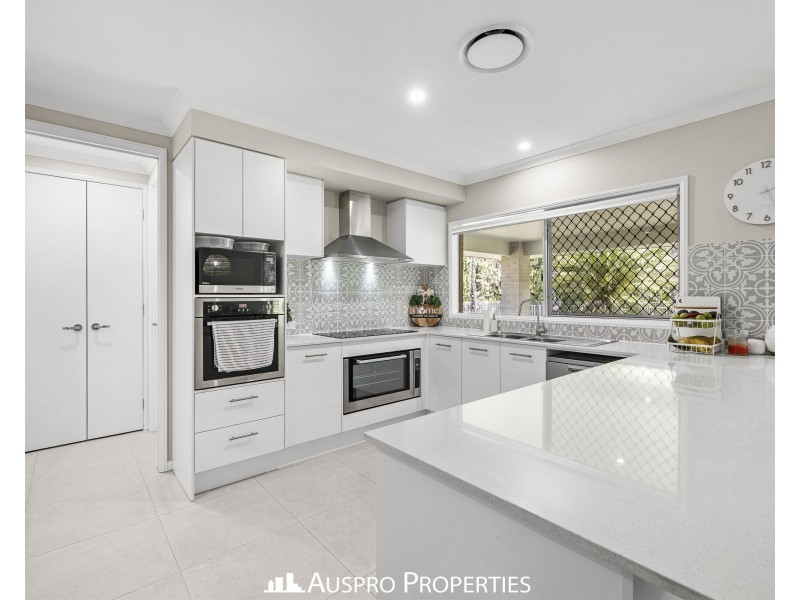 39-41 Country Court, Park Ridge QLD 4125