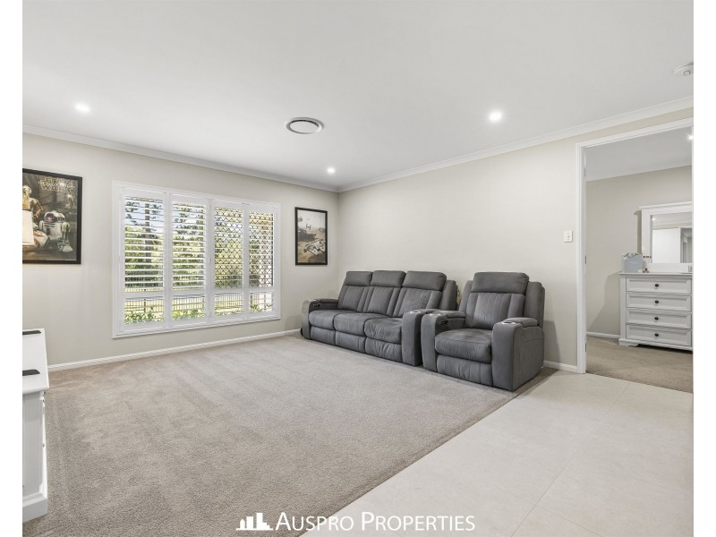 39-41 Country Court, Park Ridge QLD 4125