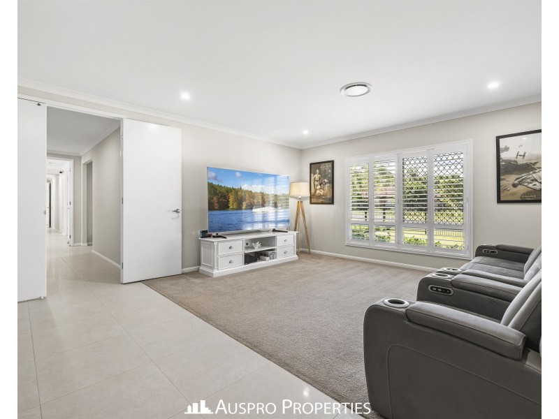 39-41 Country Court, Park Ridge QLD 4125