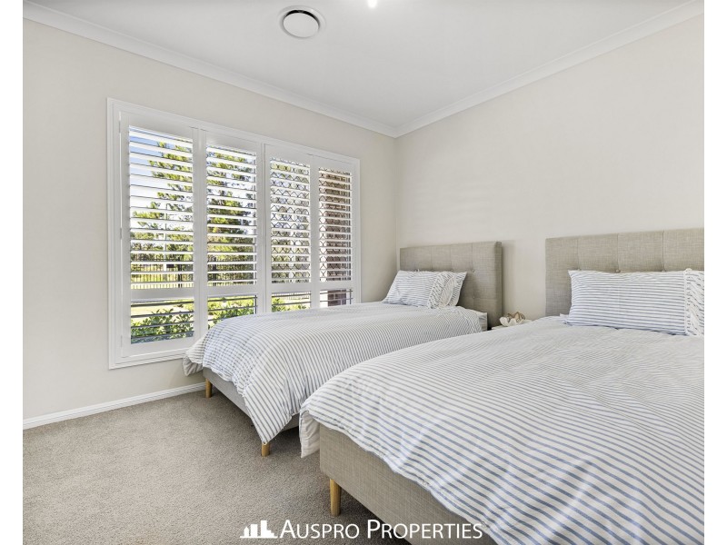 39-41 Country Court, Park Ridge QLD 4125