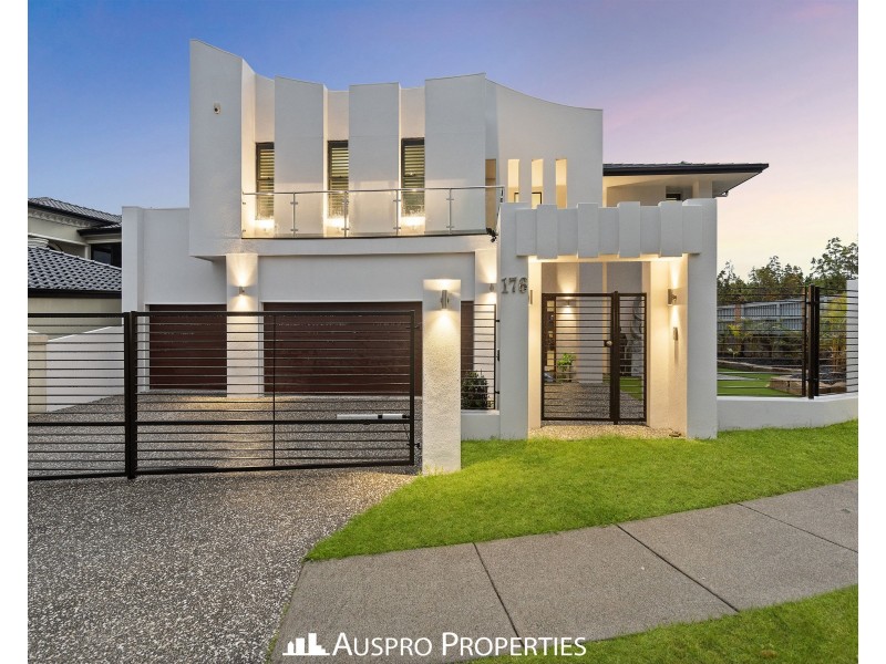 176 The Parkway, Stretton QLD 4116