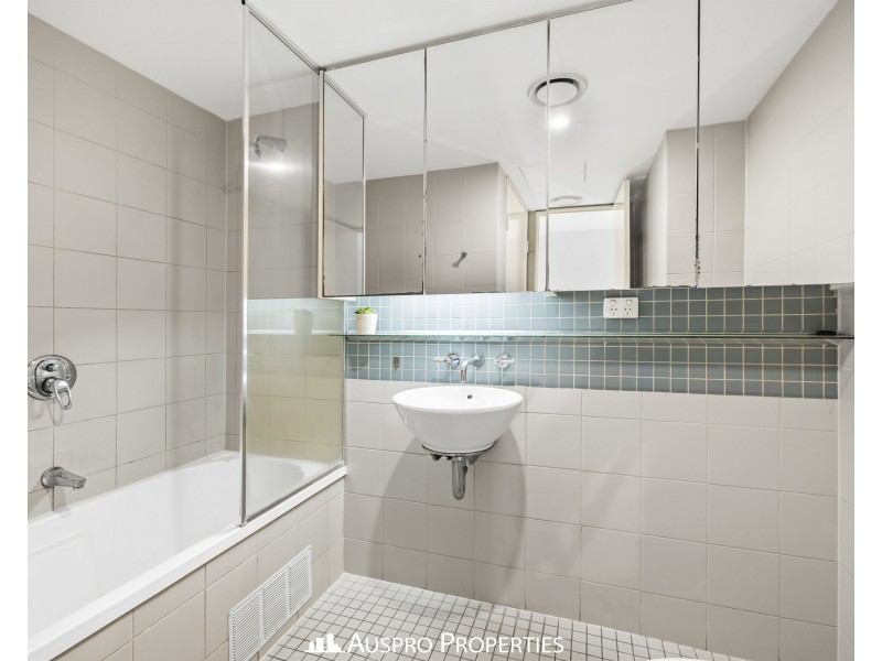 30/153 Lambert Street, Kangaroo Point QLD 4169