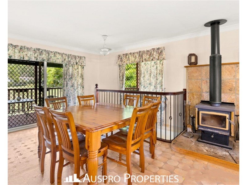 43-45 Country Court, Park Ridge QLD 4125