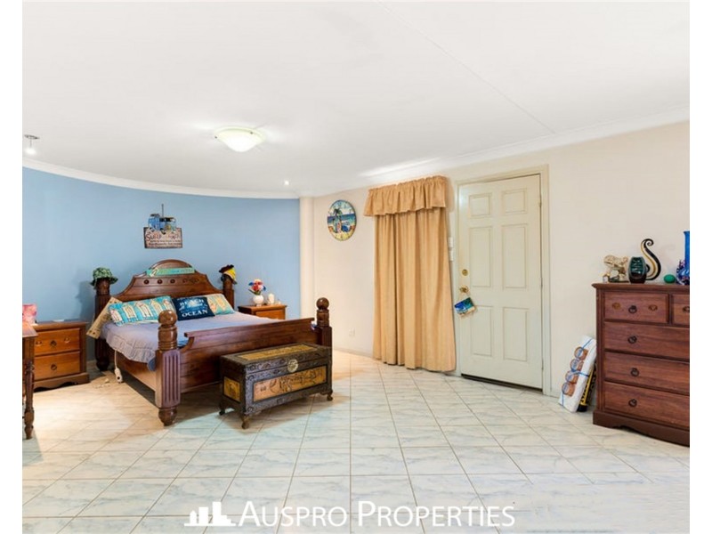 43-45 Country Court, Park Ridge QLD 4125