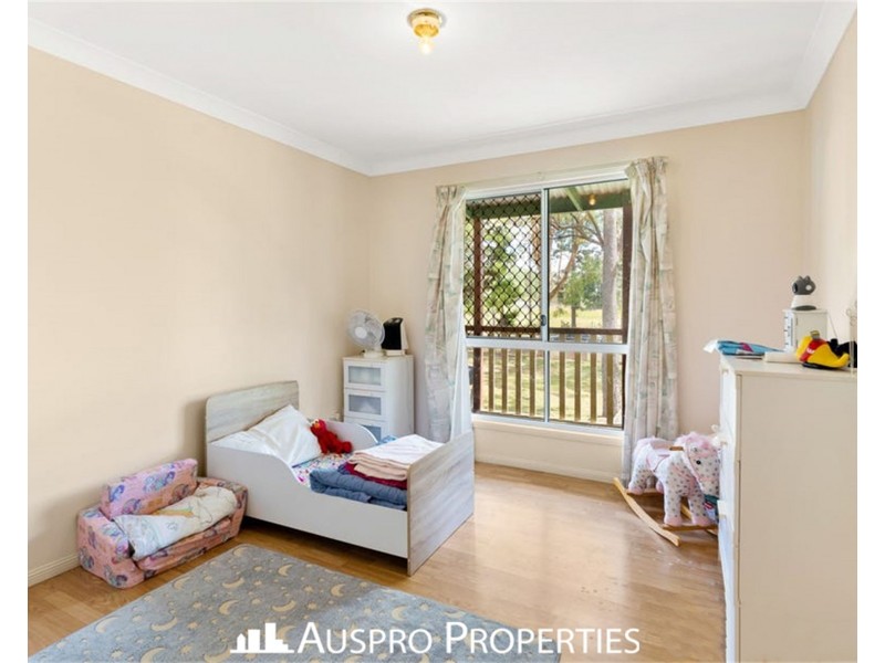 43-45 Country Court, Park Ridge QLD 4125