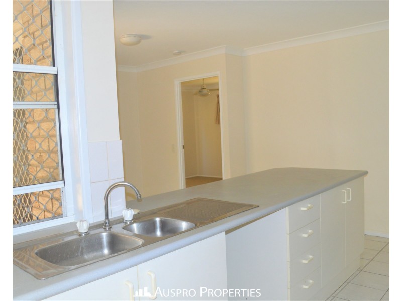 17 Housman Place, Calamvale QLD 4116