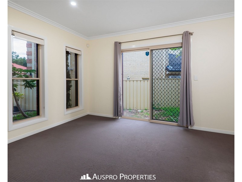 24 Saint Tropez Place, Forest Lake QLD 4078