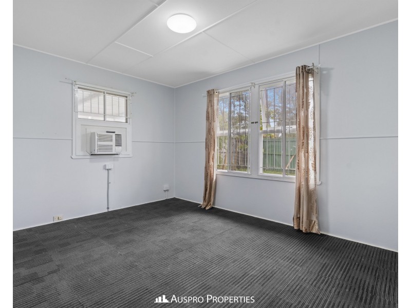 77 Evenwood Street, Coopers Plains QLD 4108