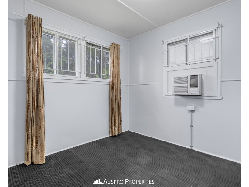 77 Evenwood Street, Coopers Plains QLD 4108