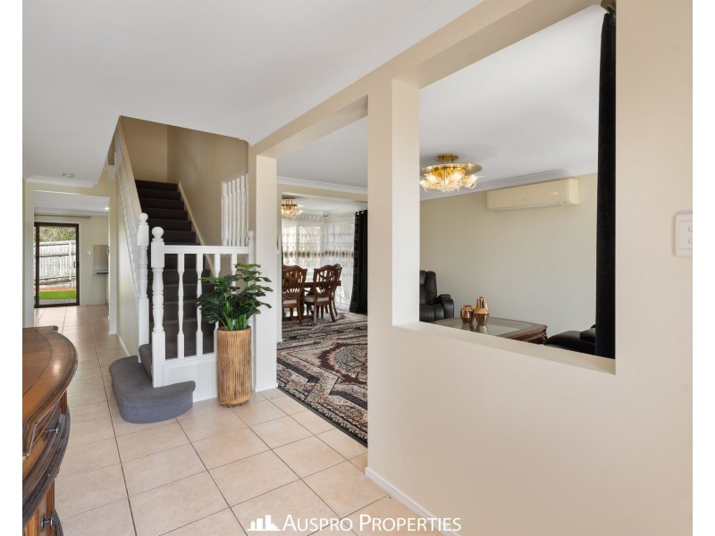 18 Vaucluse Place, Mansfield QLD 4122