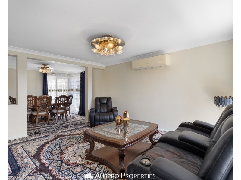 18 Vaucluse Place, Mansfield QLD 4122