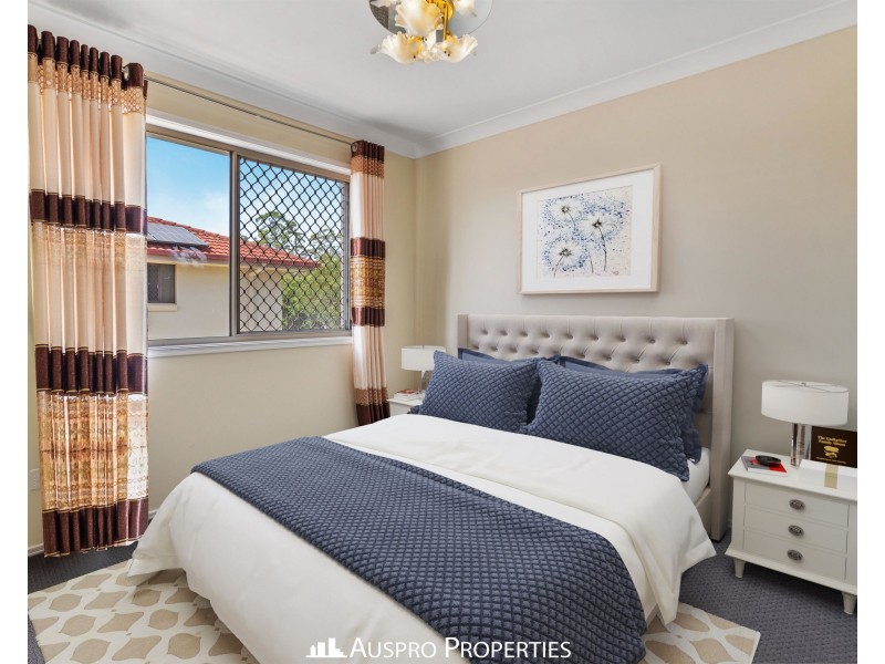 18 Vaucluse Place, Mansfield QLD 4122
