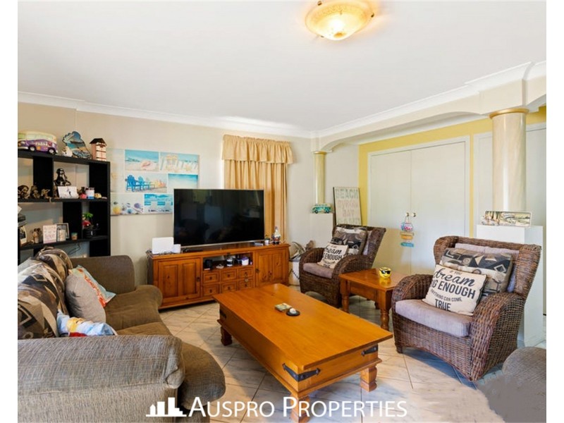 43-45 Country Court, Park Ridge QLD 4125