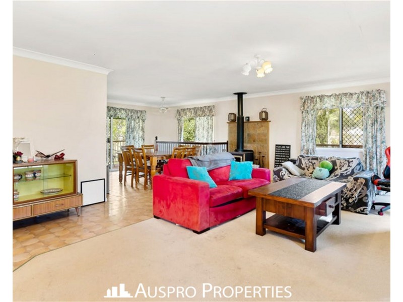 43-45 Country Court, Park Ridge QLD 4125