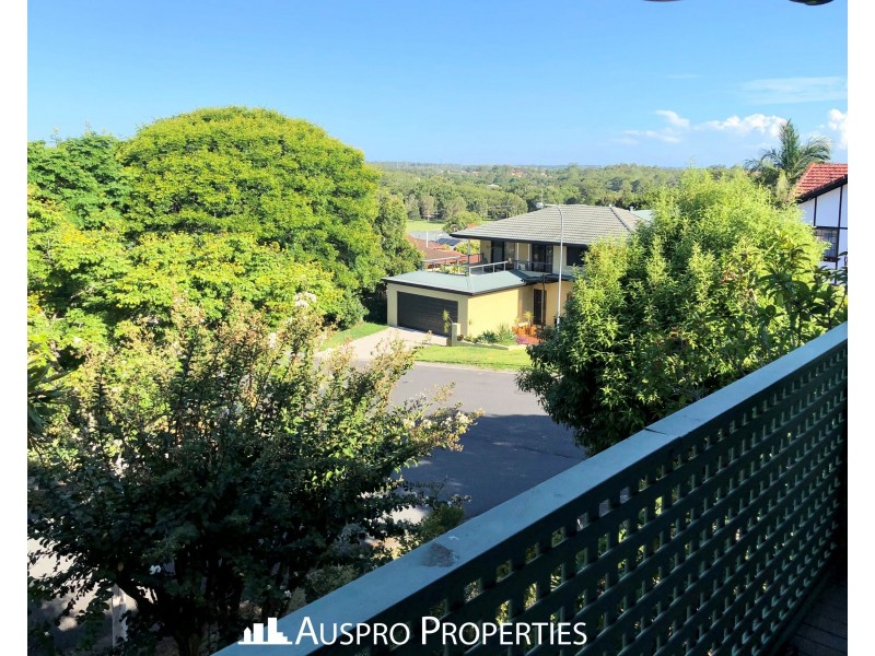 18 Firthshire St, Mansfield QLD 4122