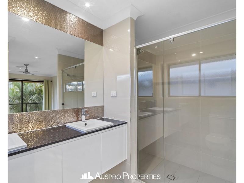 46 Kenneth Street, Coorparoo QLD 4151