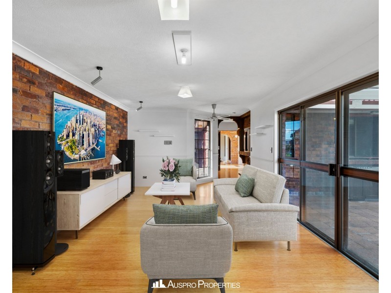 38 Fairbank Street, Sunnybank QLD 4109