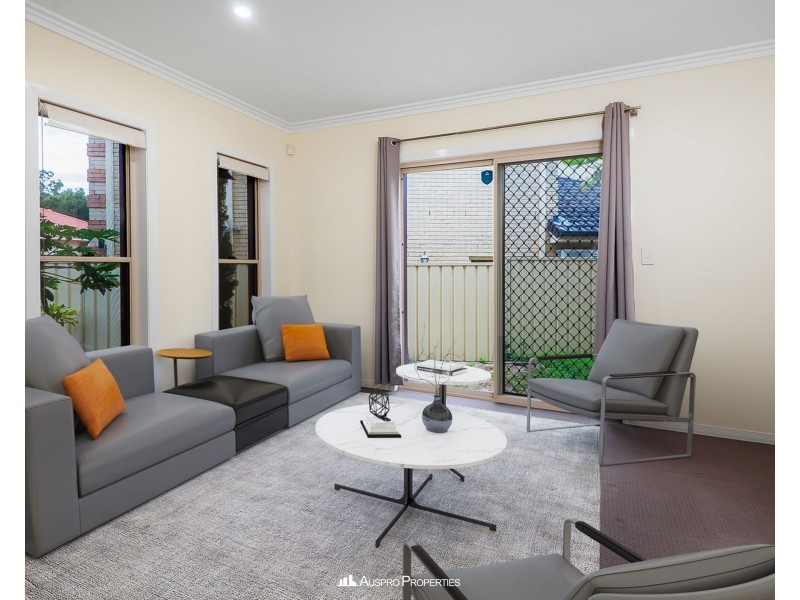 24 Saint Tropez Place, Forest Lake QLD 4078