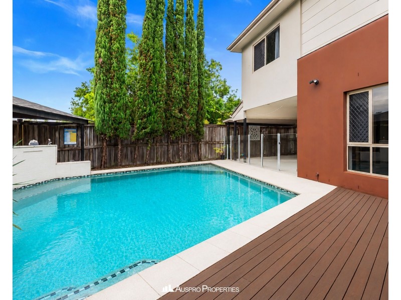 24 Saint Tropez Place, Forest Lake QLD 4078