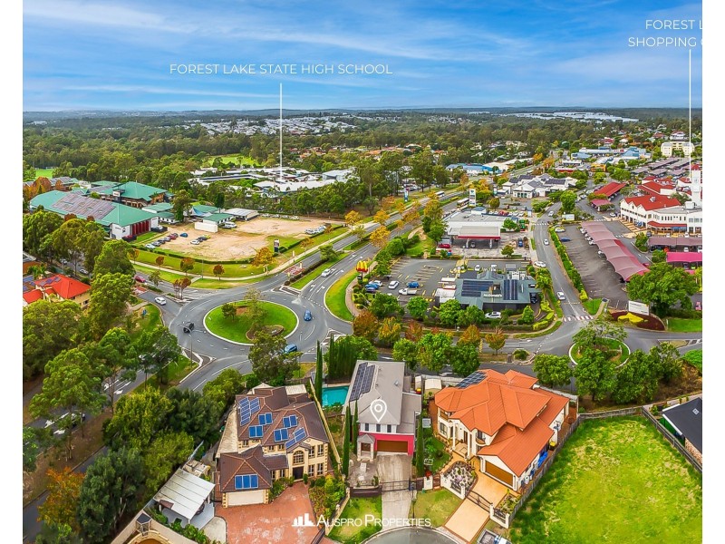 24 Saint Tropez Place, Forest Lake QLD 4078