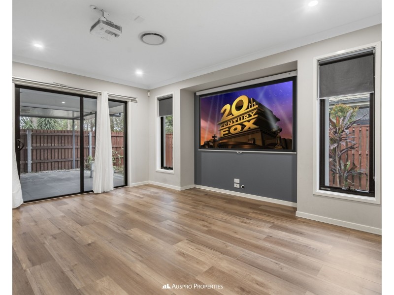 9 Dongola Street, Durack QLD 4077