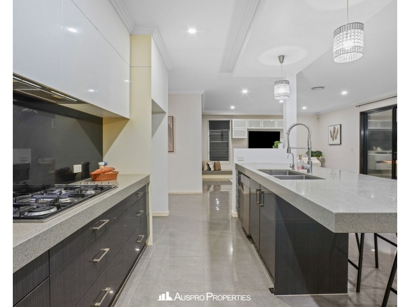 80 Hawthorn Circuit, Stretton QLD 4116
