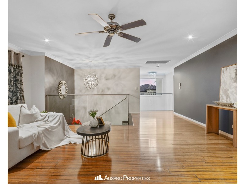 80 Hawthorn Circuit, Stretton QLD 4116