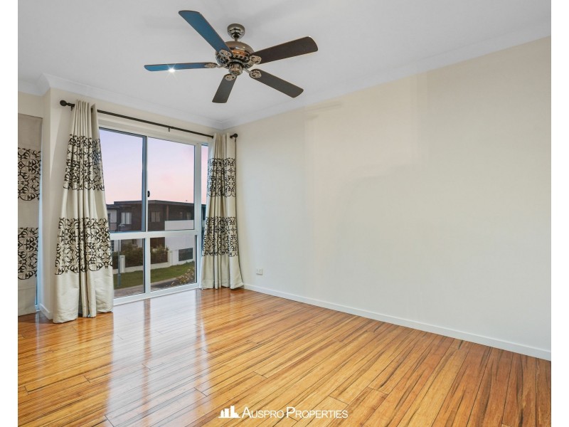 80 Hawthorn Circuit, Stretton QLD 4116
