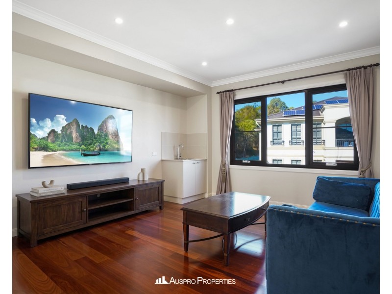 76 Elderbury Place, Stretton QLD 4116