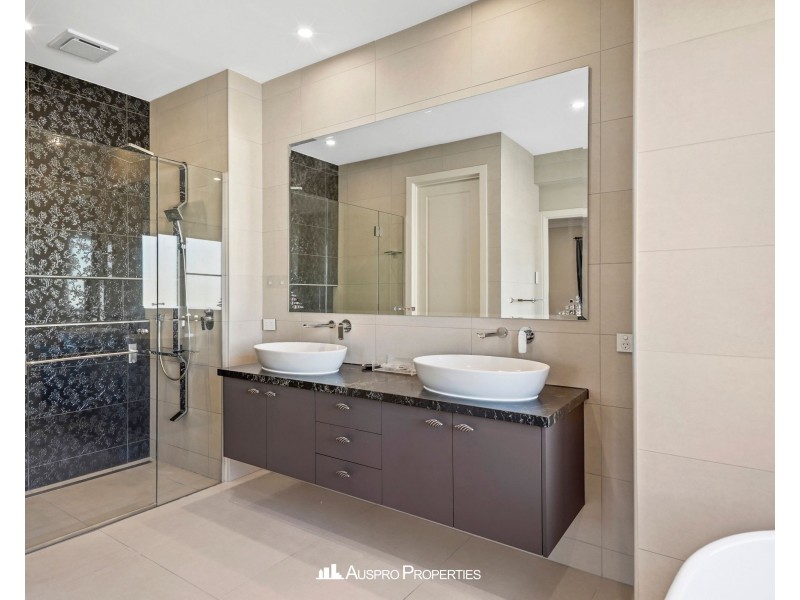 76 Elderbury Place, Stretton QLD 4116