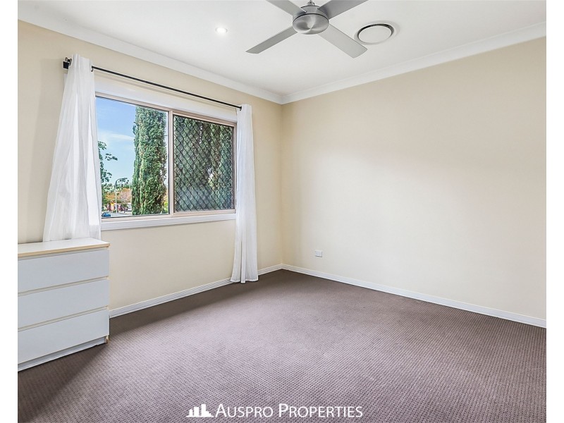 24 Saint Tropez Place, Forest Lake QLD 4078