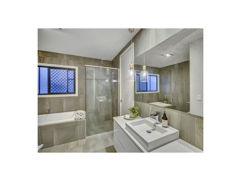 126 Skyview Avenue, Rochedale QLD 4123