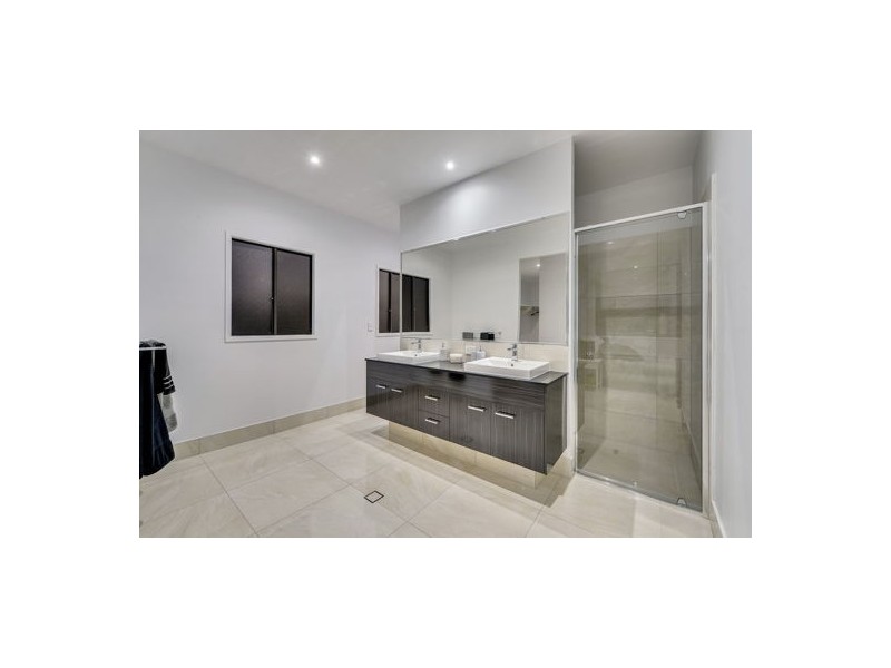 13 Kestrel Street, Rochedale QLD 4123