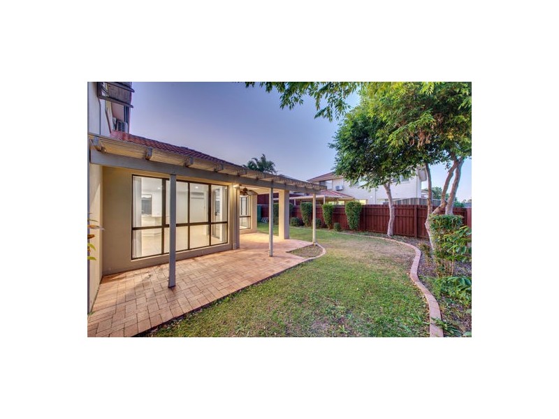 20 Coneybeer Place, Eight Mile Plains QLD 4113