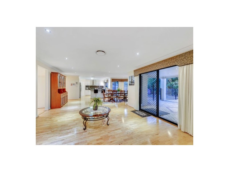 11 Mount Archer Road, Parkinson QLD 4115