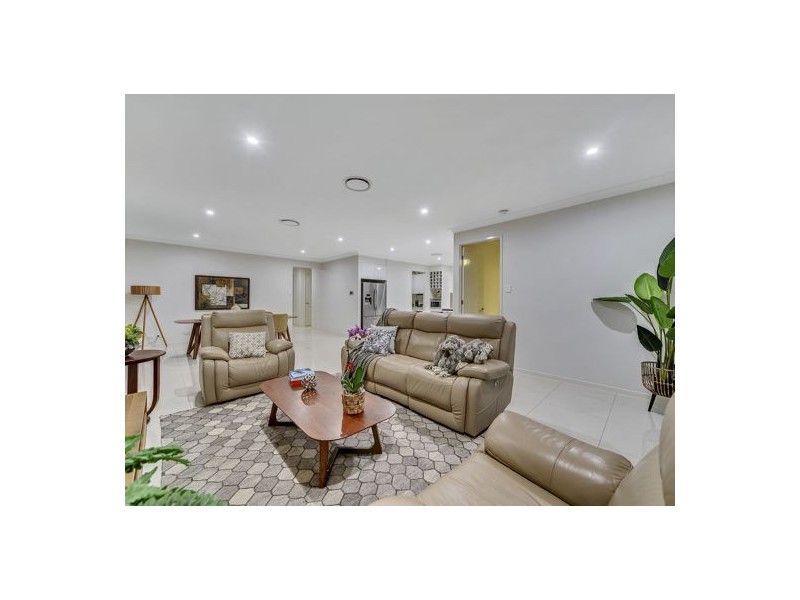 6 Resurge Street, Rochedale QLD 4123